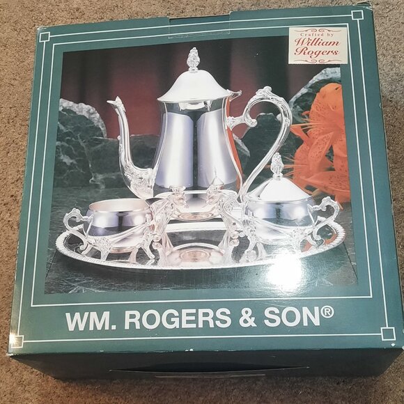William Rogers & Son Silver-plated Coffee Set - Picture 1 of 4